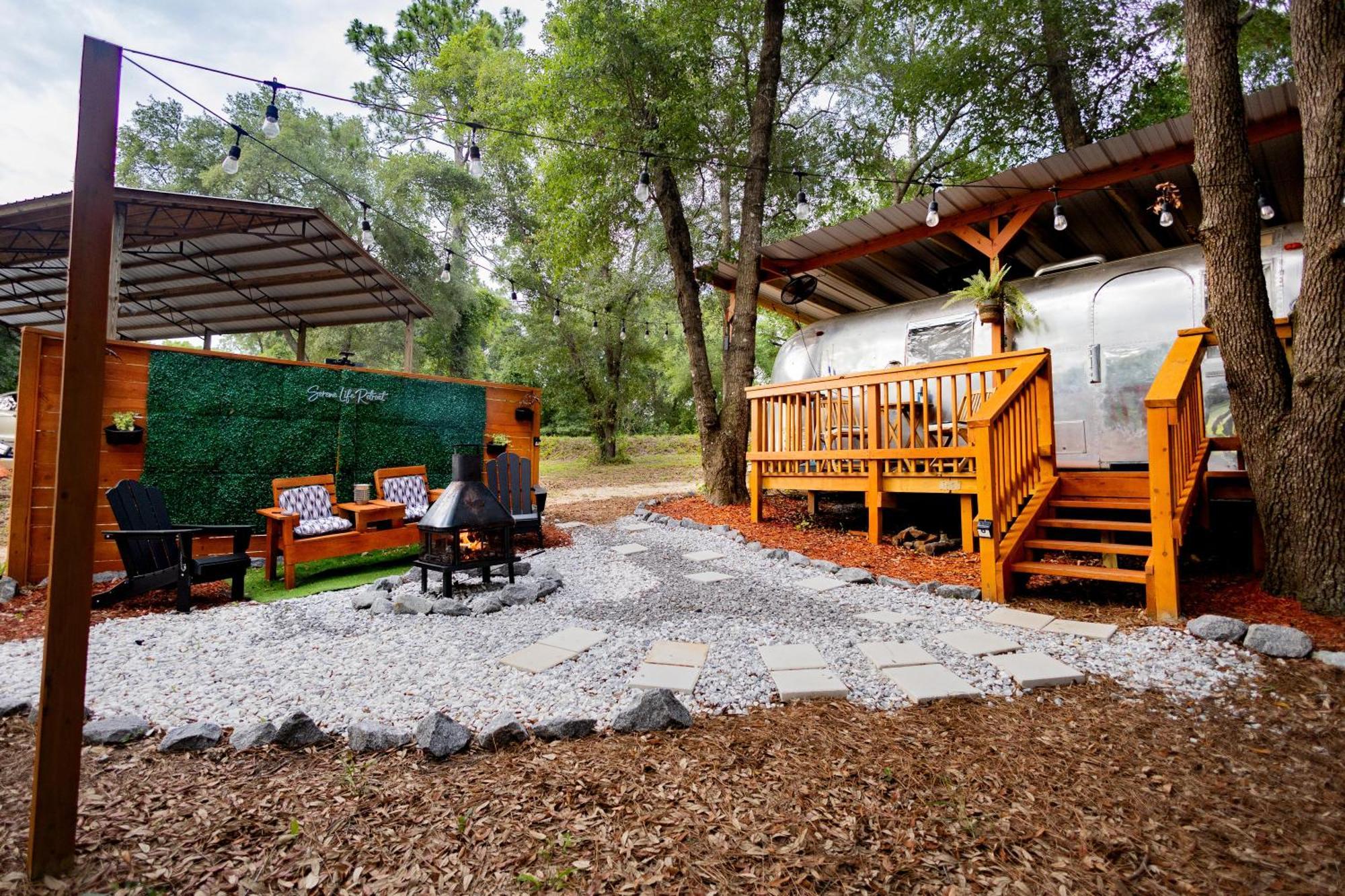 Serene Life Retreat Chipley Exterior photo